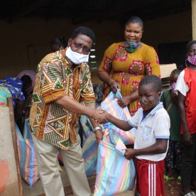 Supporting needy children with nose masks and food stuff
